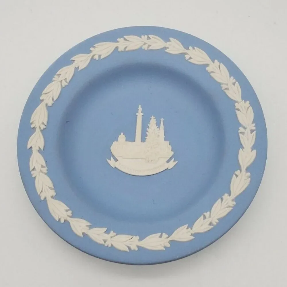 Wedgewood Jasperware Trafalgar Square England Scenic Plate Blue - Picture 10 of 12